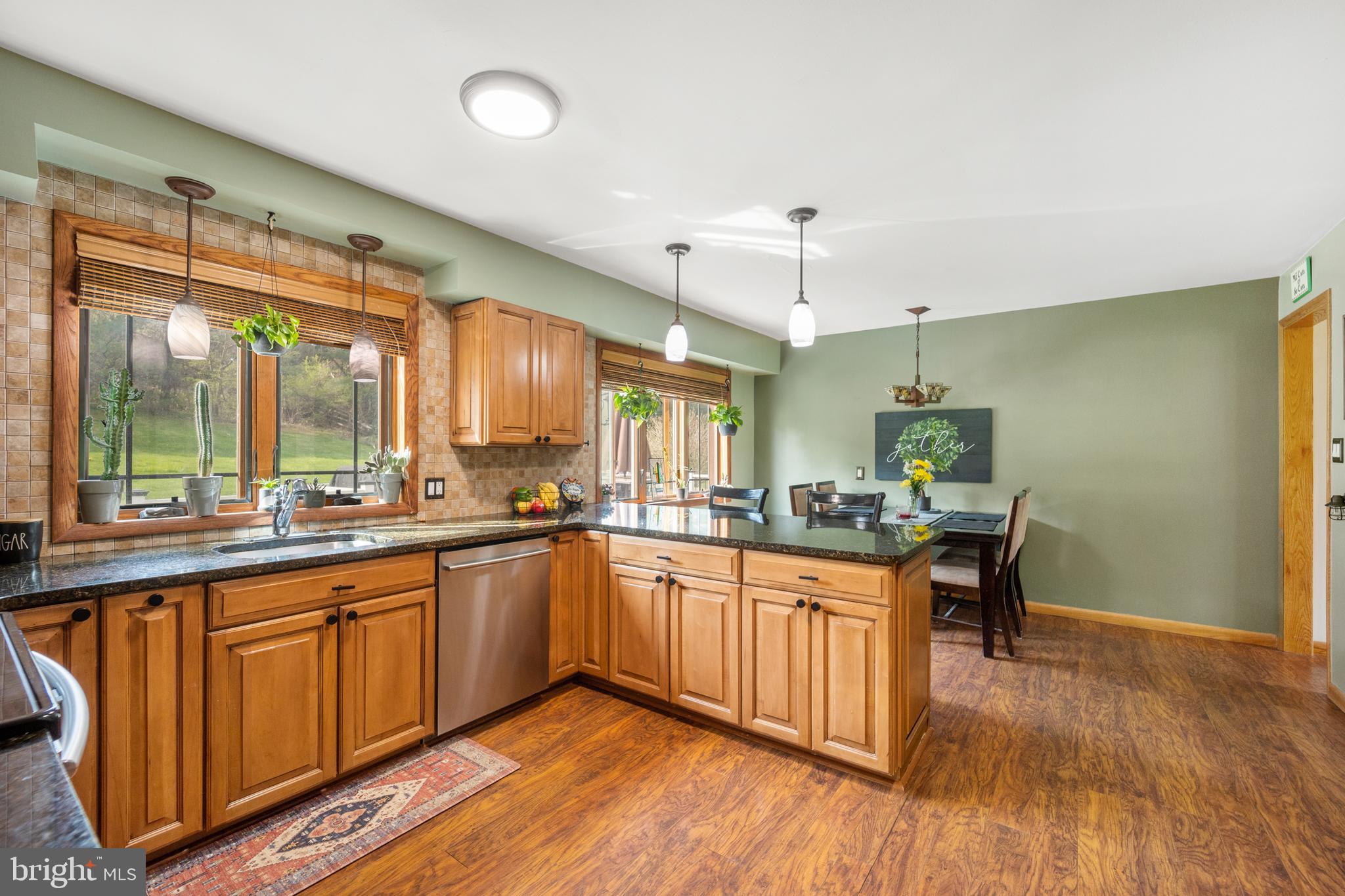 871 Frank Road West Chester, PA 19380 - Photo 8 of 33 Kitchen