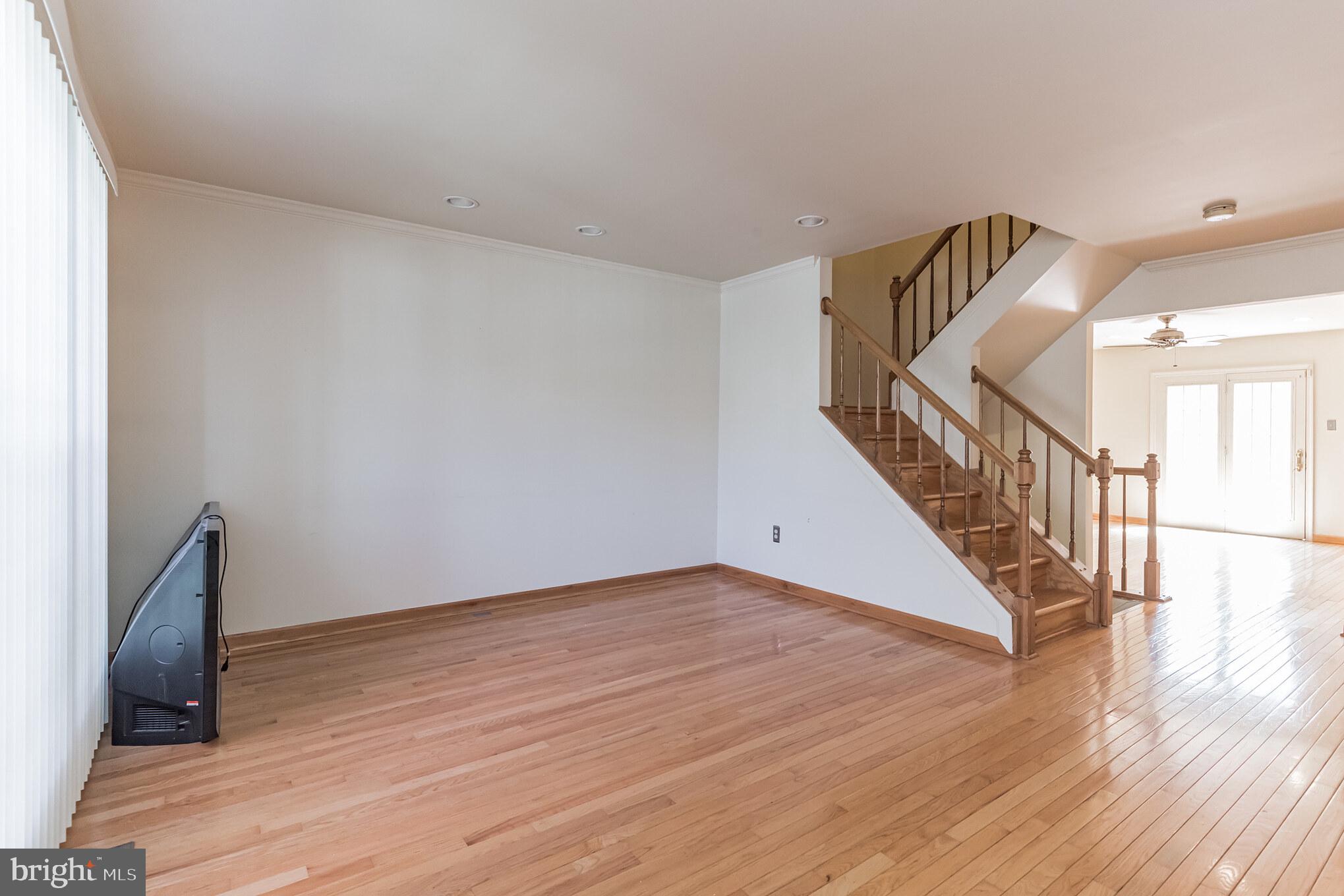 15007 Shamrock Ridge Road Silver Spring, MD 20906 - Photo 9 of 35 Gallery Image 9
