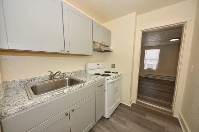 $269,900 | 2005 South 7th Street, Milwaukee, WI 53204