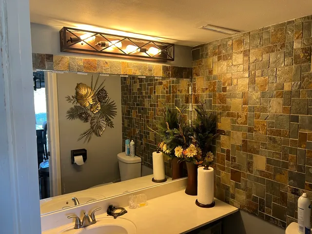 $282,000 | 1620 Lexington Drive, Montgomery, IL 60538