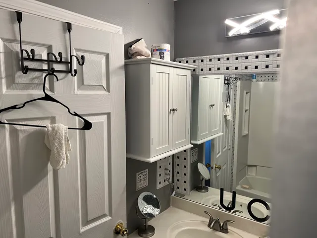 $282,000 | 1620 Lexington Drive, Montgomery, IL 60538