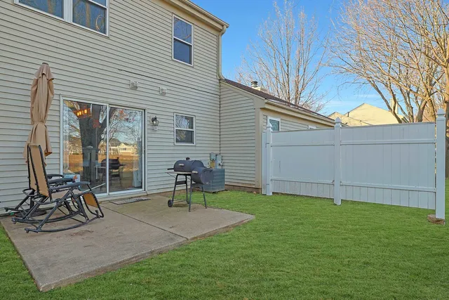 $279,000 | 1620 Lexington Drive, Montgomery, IL 60538