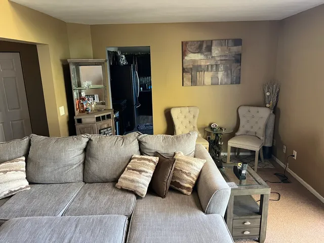 $282,000 | 1620 Lexington Drive, Montgomery, IL 60538