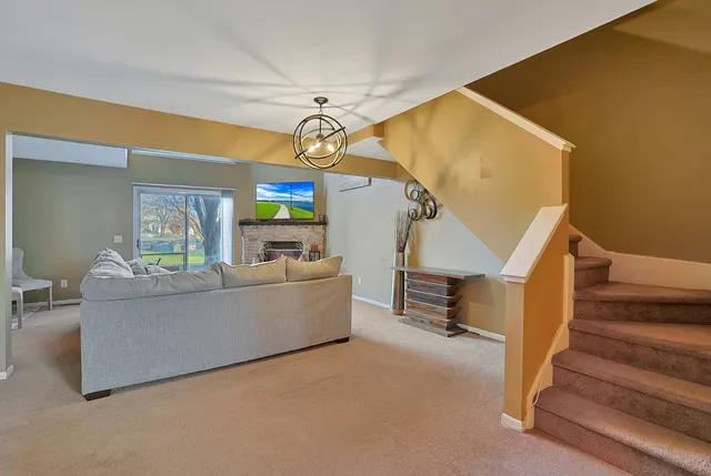 $279,000 | 1620 Lexington Drive, Montgomery, IL 60538