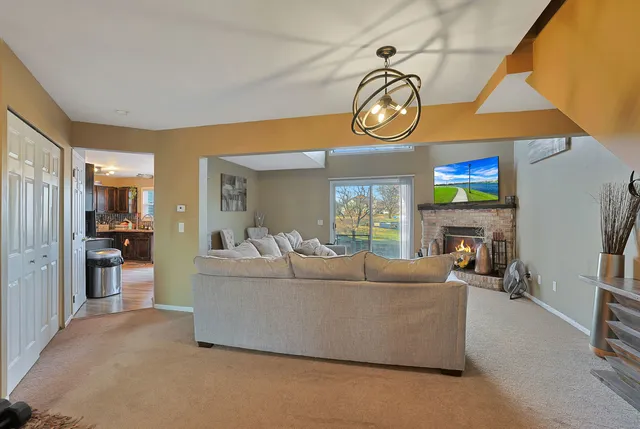 $279,000 | 1620 Lexington Drive, Montgomery, IL 60538