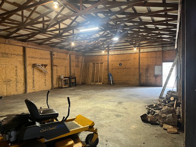 201 Summit Street Lebanon, OH 45036 - Photo 43 of 45 Spacious and versatile structure offering ample room for storage or various activities.