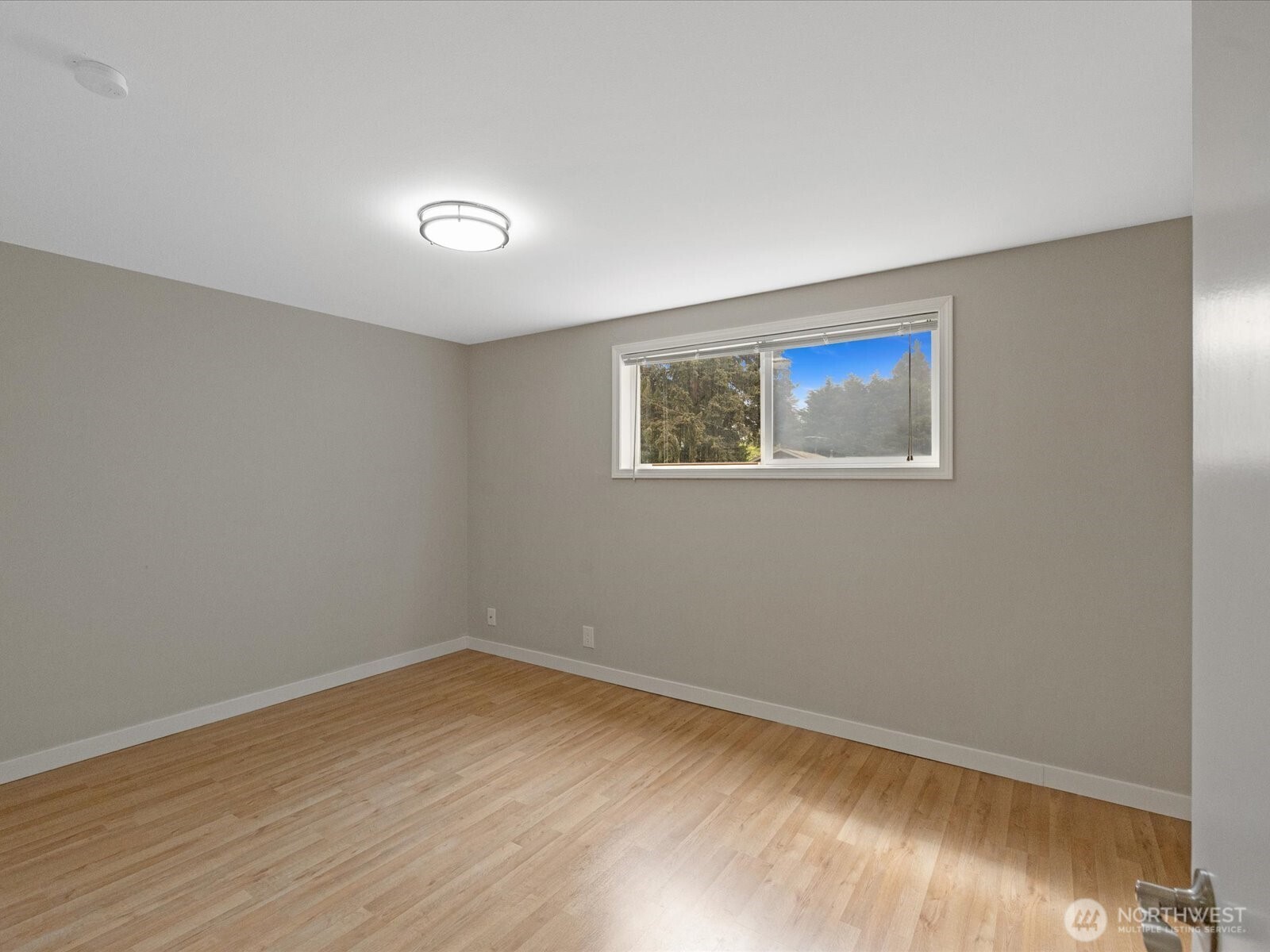 7631 201st Street Southwest Edmonds, WA 98026 - Photo 22 of 34