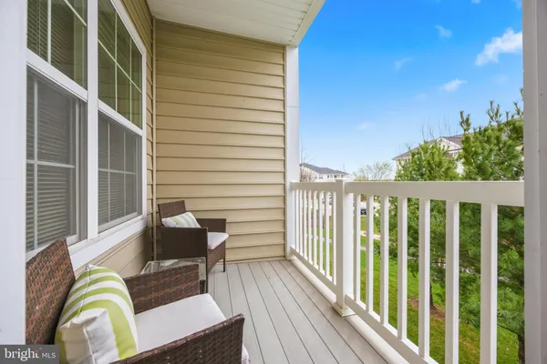 $334,900 | 1405 Wigeon Way, Unit 202, Gambrills, MD 21054