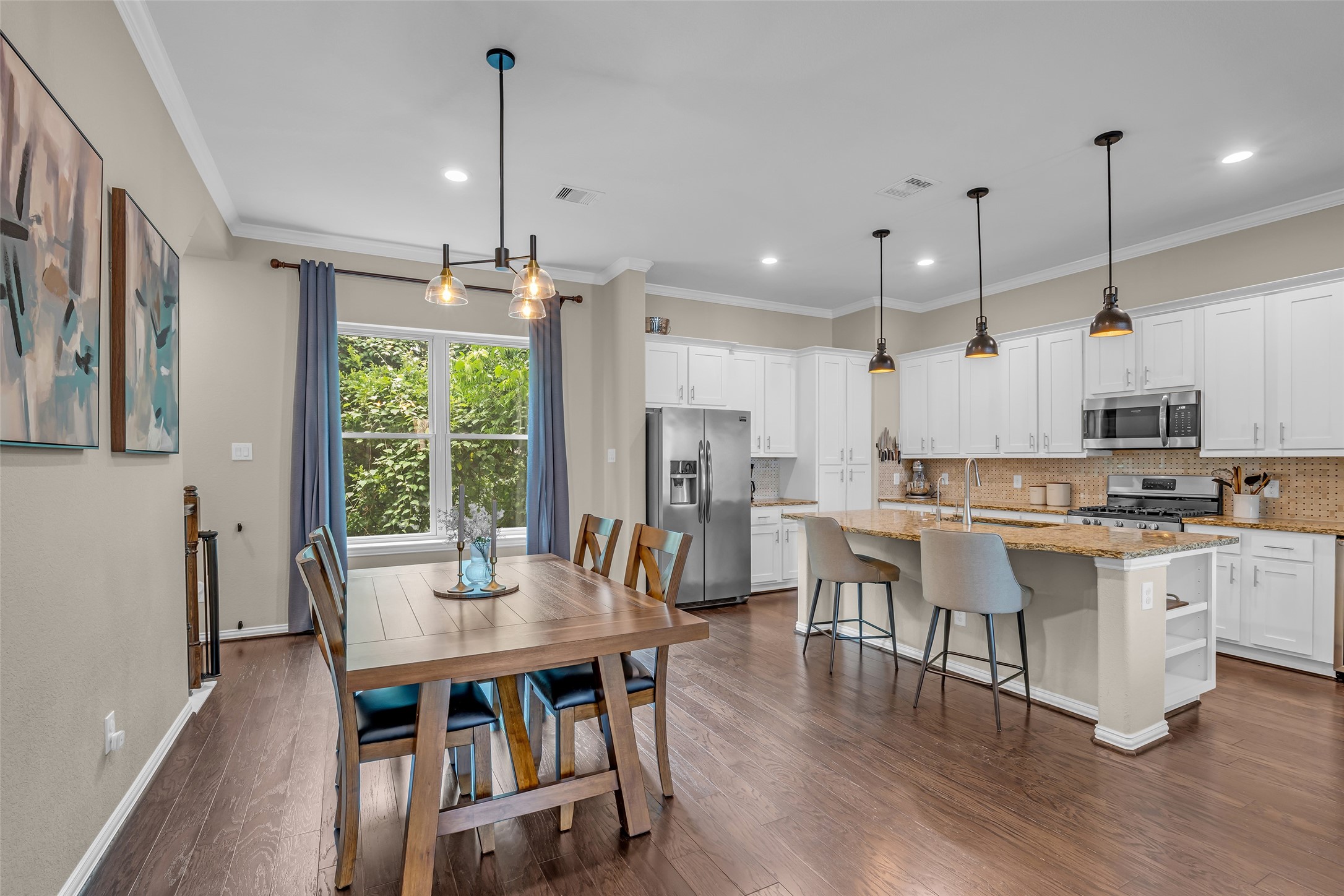 8905 Wind Springs Drive Houston, TX 77080 - Photo 9 of 25