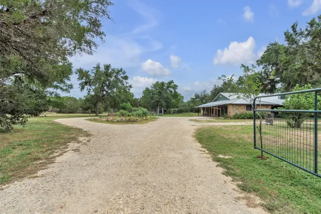 $925,000 | 700 Billie Brooks Drive, Driftwood, TX 78619
