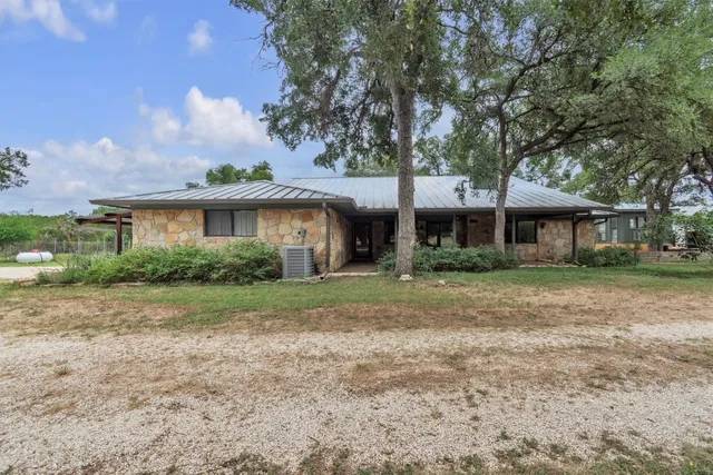 $925,000 | 700 Billie Brooks Drive, Driftwood, TX 78619
