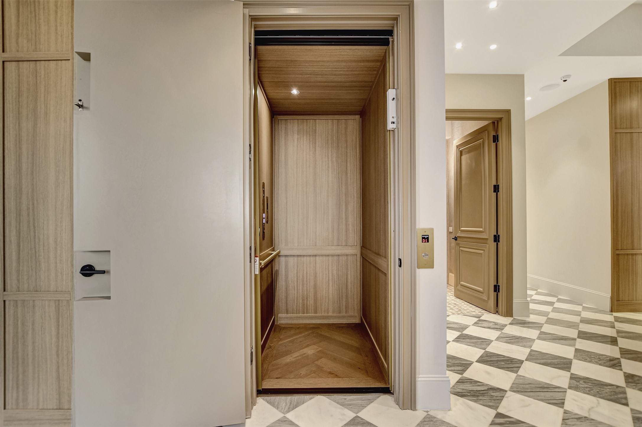 1275 South Post Oak Lane, Unit 2502 Houston, TX 77056 - Photo 20 of 49
