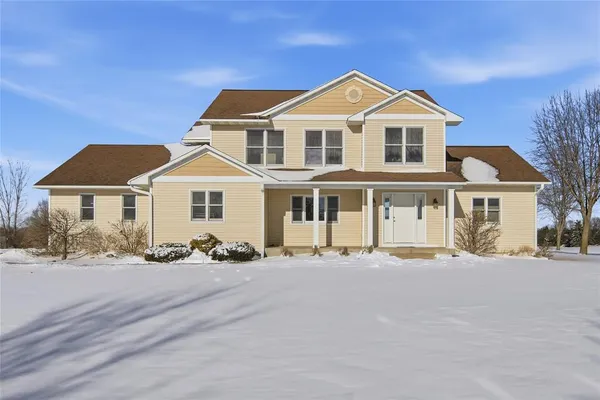 $549,900 | 10198 162nd Street, Chippewa Falls, WI 54729