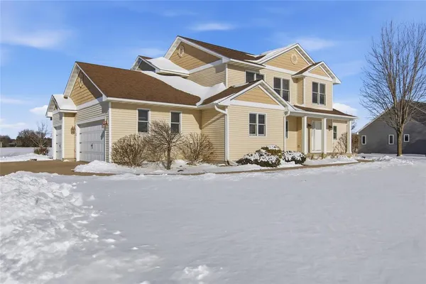 $549,900 | 10198 162nd Street, Chippewa Falls, WI 54729