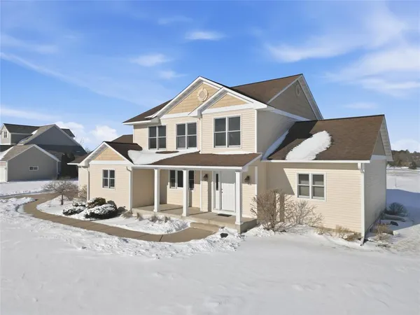 $549,900 | 10198 162nd Street, Chippewa Falls, WI 54729