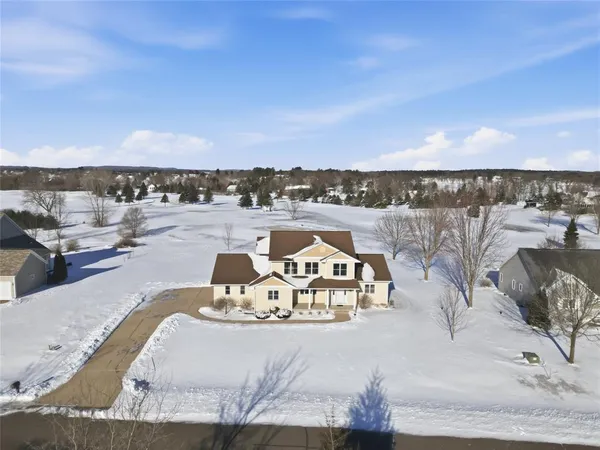 $549,900 | 10198 162nd Street, Chippewa Falls, WI 54729