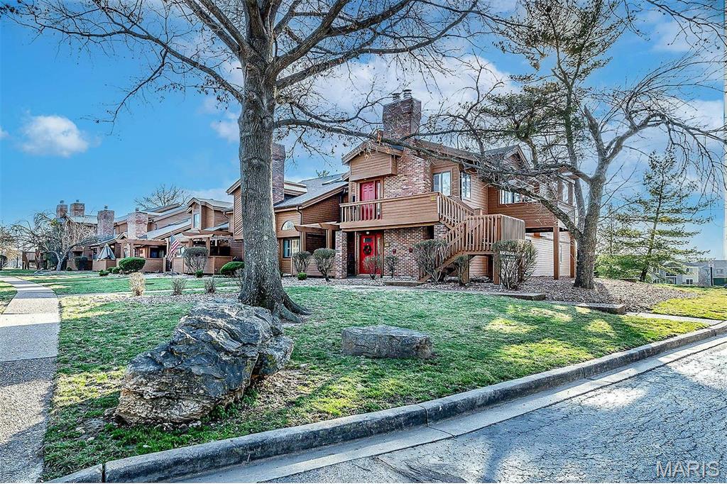 109 Hemingway Lane Weldon Spring, MO 63304 - Photo 2 of 32