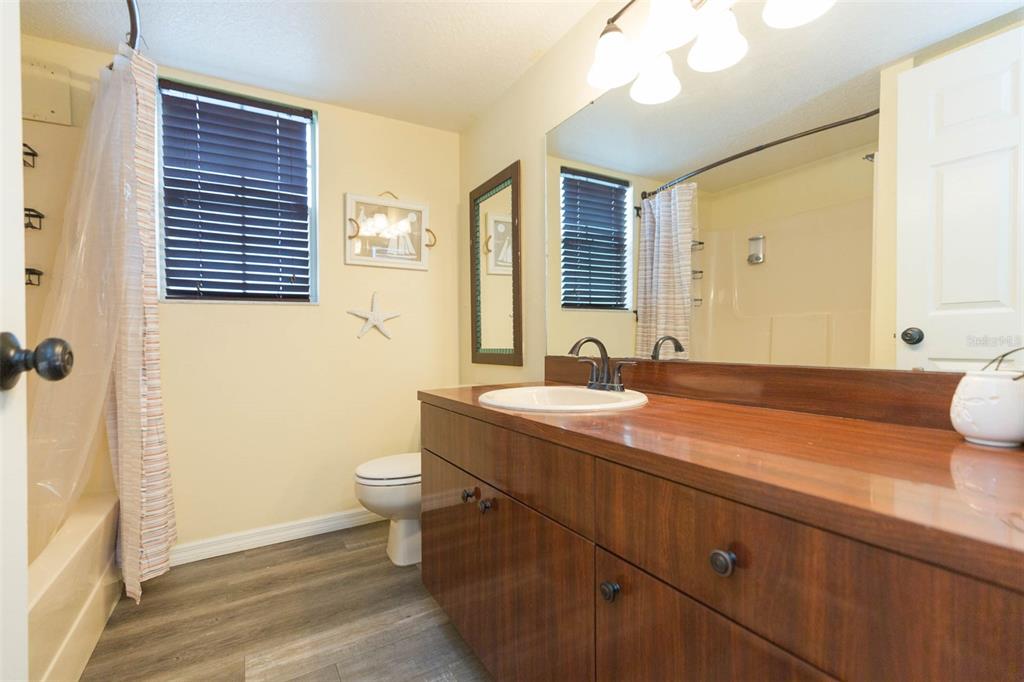 4210 West Roland Street Tampa, FL 33609 - Photo 20 of 49