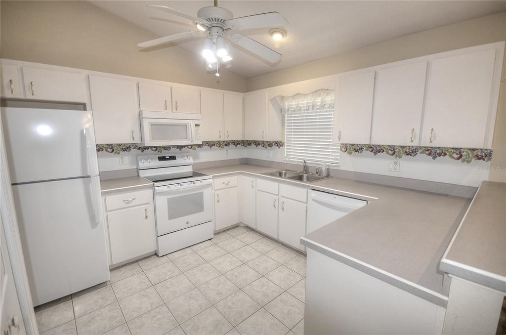 2944 Mango Tree Drive Edgewater, FL 32141 - Photo 6 of 22