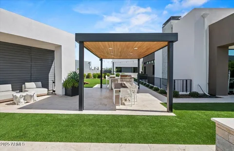 $5,995,000 | 6802 East Joshua Tree Lane, Paradise Valley, AZ 85253