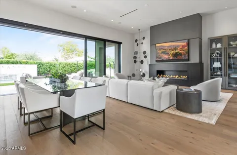 $5,995,000 | 6802 East Joshua Tree Lane, Paradise Valley, AZ 85253