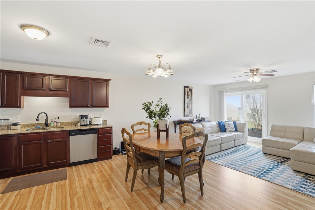 12 Gray Coach Lane, Unit 1206 Cranston, RI 02921 - Photo 6 of 26