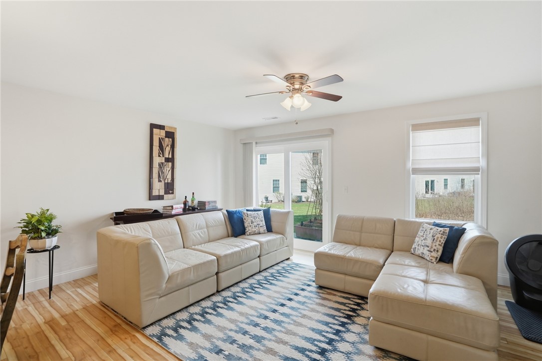 12 Gray Coach Lane, Unit 1206 Cranston, RI 02921 - Photo 8 of 26