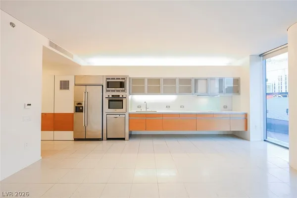 $1,995 | 3722 South Las Vegas Boulevard, Unit 505, Las Vegas, NV 89158