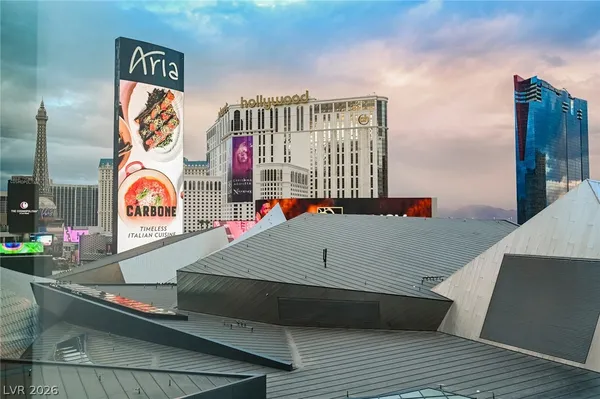 $1,995 | 3722 South Las Vegas Boulevard, Unit 505, Las Vegas, NV 89158