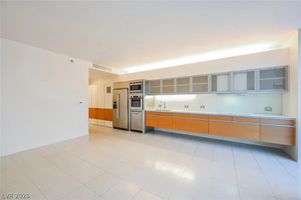 $1,995 | 3722 South Las Vegas Boulevard, Unit 505, Las Vegas, NV 89158