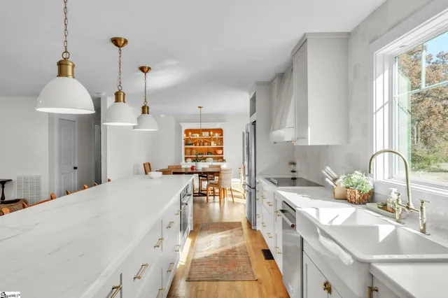 $495,000 | 46 Hawkins Drive, Donalds, SC 29638