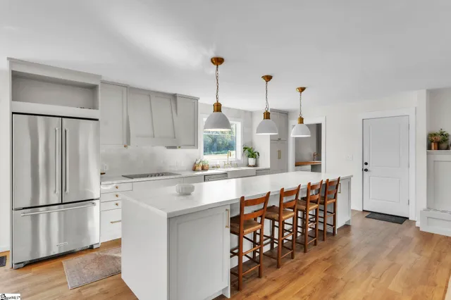 $495,000 | 46 Hawkins Drive, Donalds, SC 29638