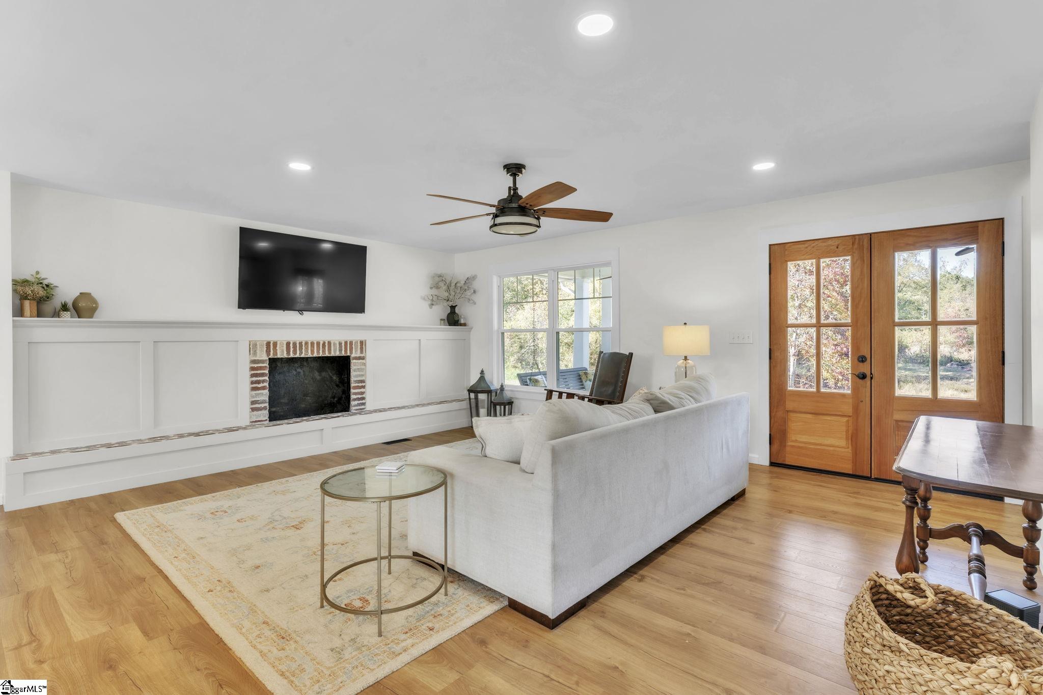 46 Hawkins Drive Donalds, SC 29638 - Photo 8 of 34