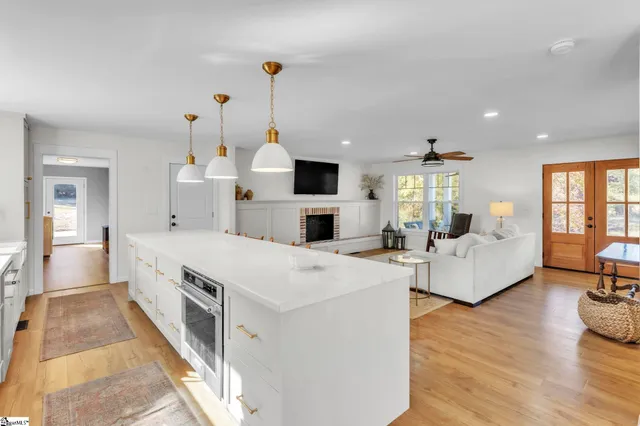 $495,000 | 46 Hawkins Drive, Donalds, SC 29638