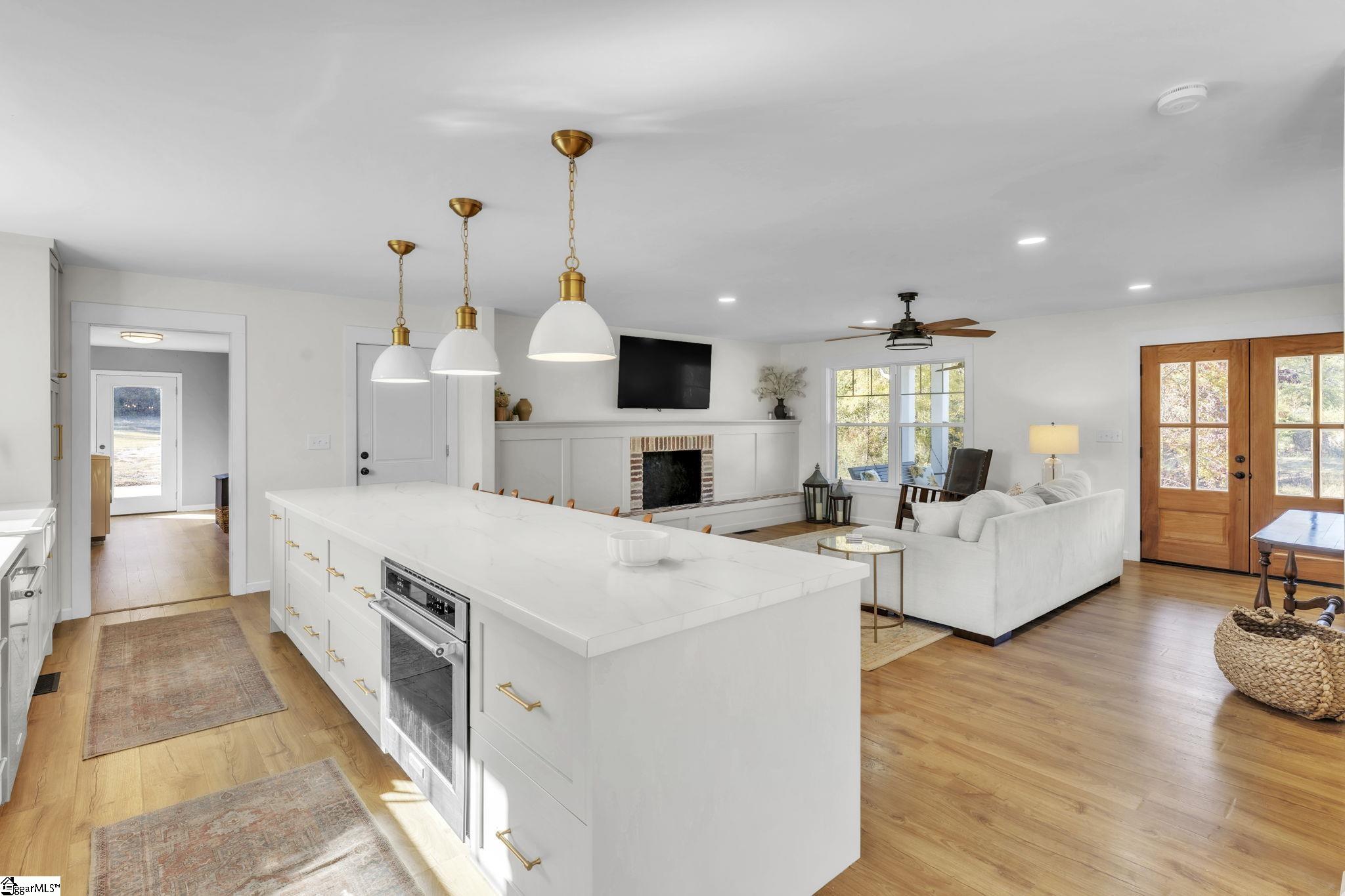 46 Hawkins Drive Donalds, SC 29638 - Photo 9 of 34