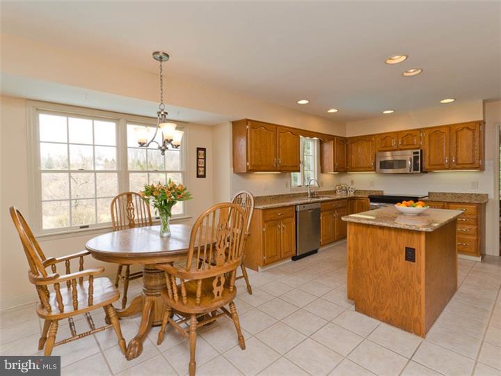 22 Fox Hollow Road Downingtown, PA 19335 - Photo 11 of 25 Kitchen