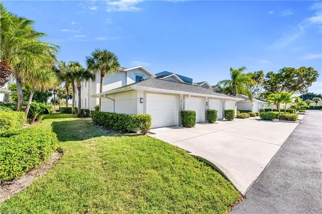 $400,000 | 1320 Charleston Square Drive, Unit 201, Naples, FL 34110