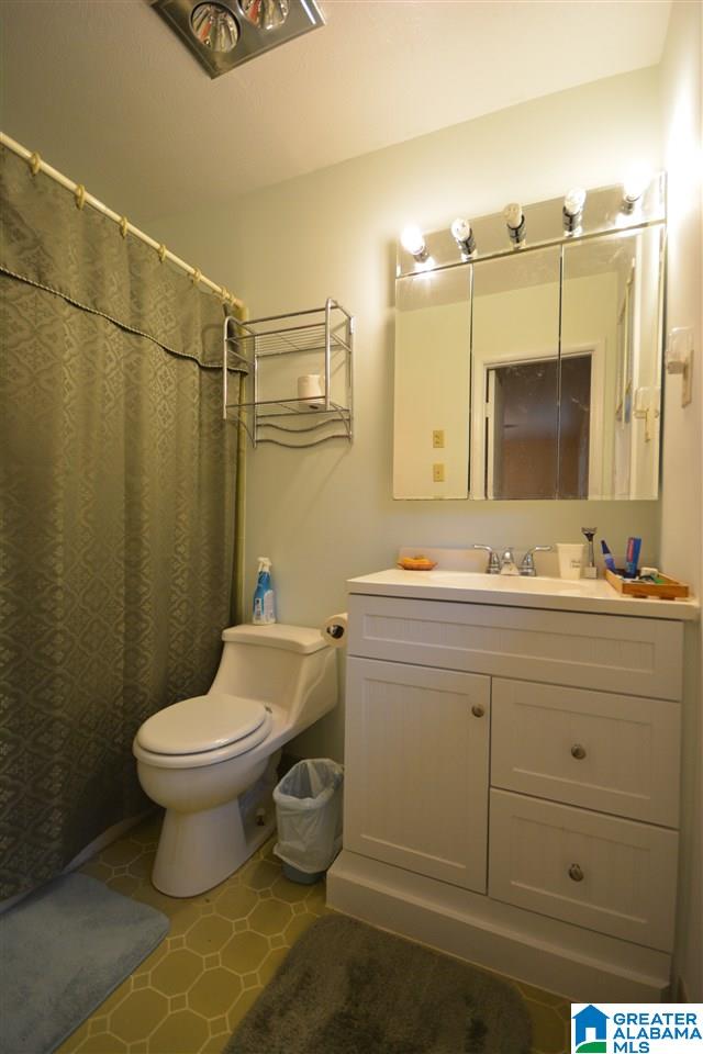 209 Oak Road Anniston, AL 36206 - Photo 9 of 21