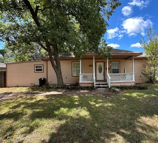 $110,000 | 301 West Austin Avenue, Cooper, TX 75432