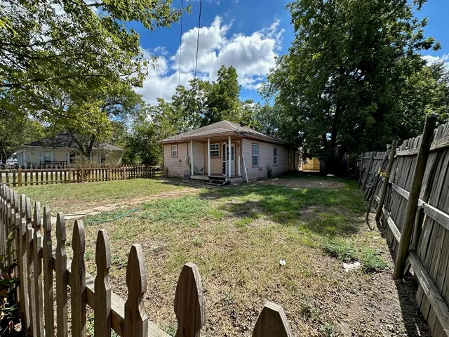 $110,000 | 301 West Austin Avenue, Cooper, TX 75432