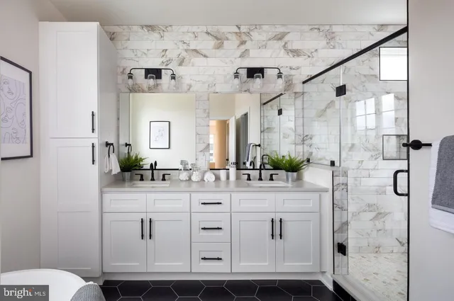 $6,000 | 3401 Hamilton Street, Unit 2, Philadelphia, PA 19104