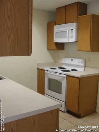 $1,325 | 10128 Sunset Place, San Antonio, TX 78245