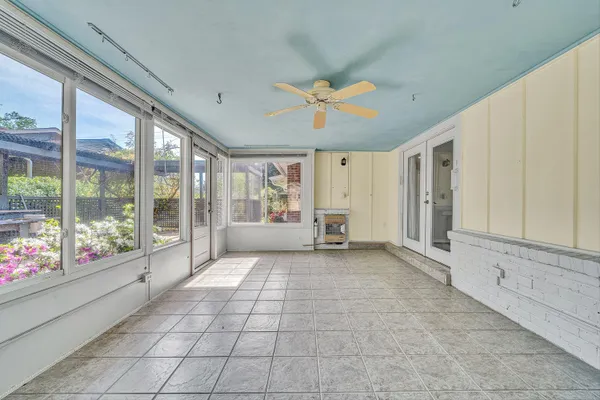 $365,500 | 5245 Carriage Drive, Roanoke, VA 24018