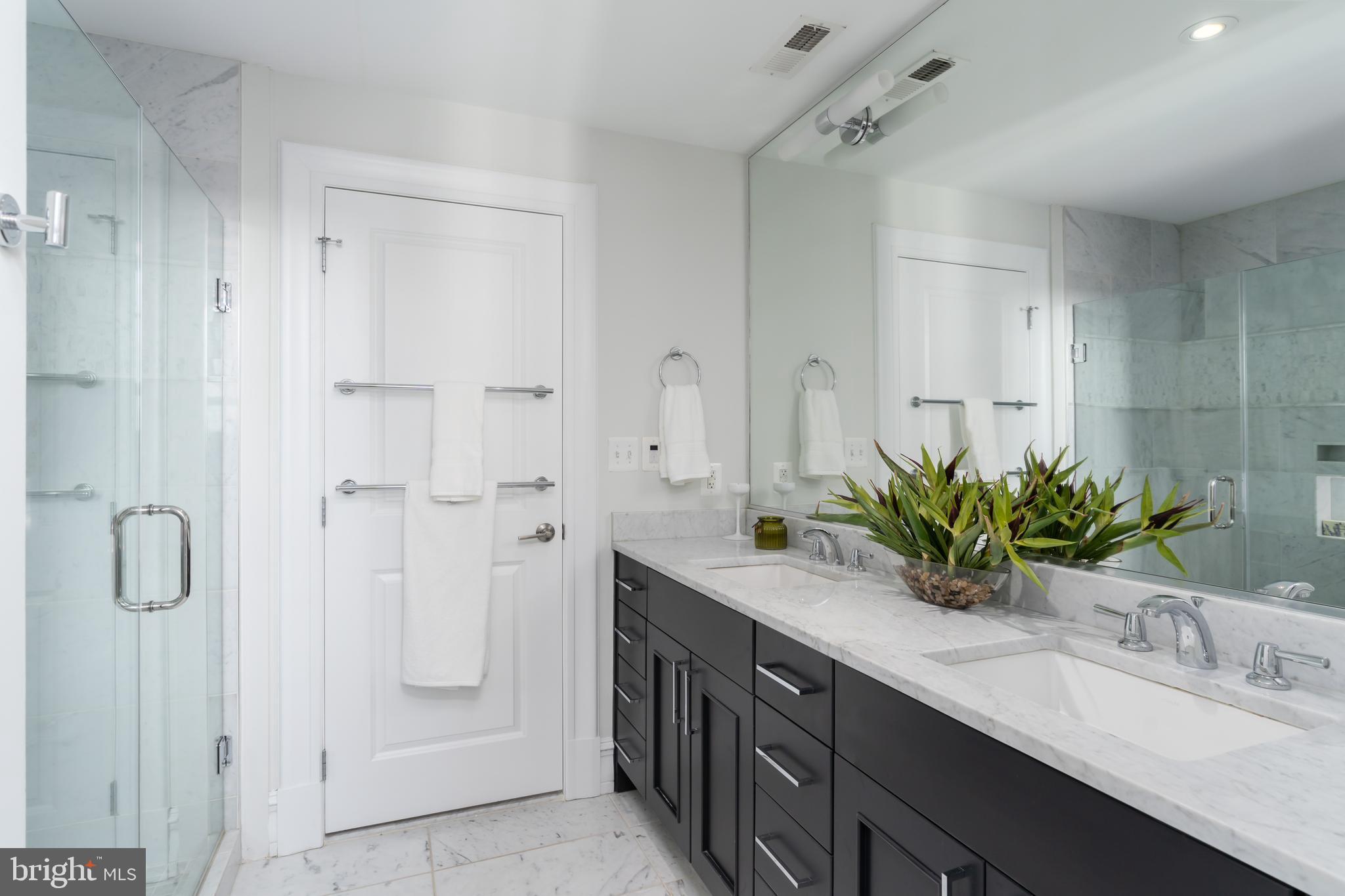 1801 16th Street Northwest, Unit 605 Washington, DC 20009 - Photo 22 of 38 Primary bath