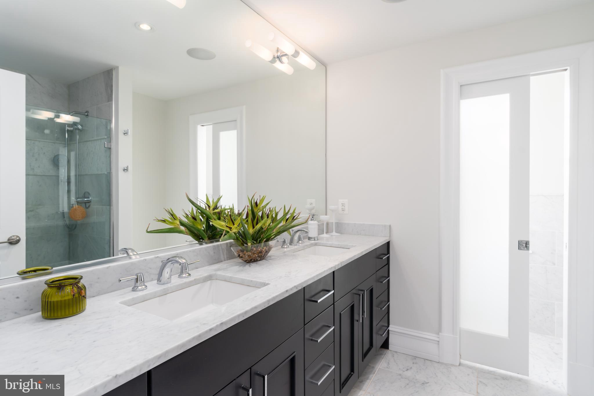1801 16th Street Northwest, Unit 605 Washington, DC 20009 - Photo 23 of 38 Primary bath