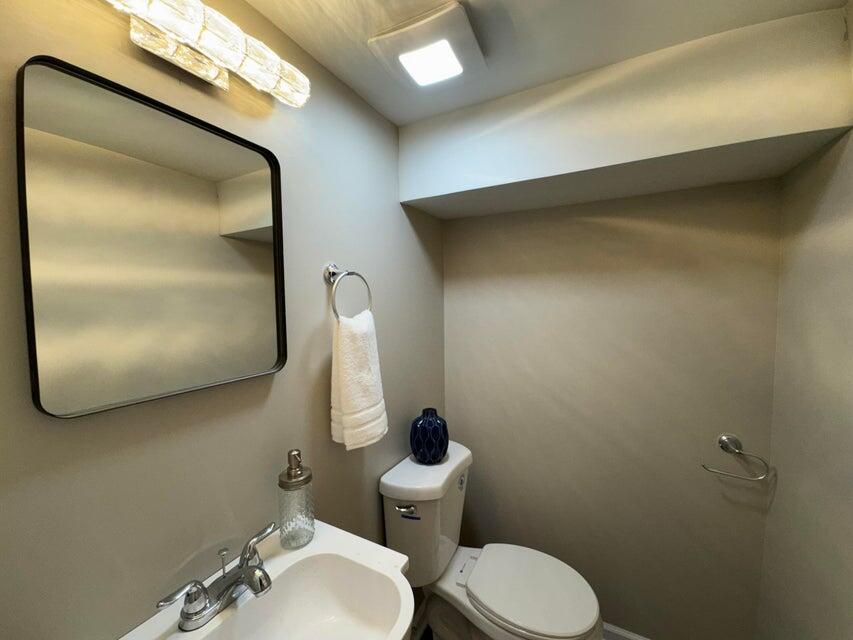 6910 Ash Avenue Gary, IN 46403 - Photo 17 of 27 a bathroom with a toilet and a sink