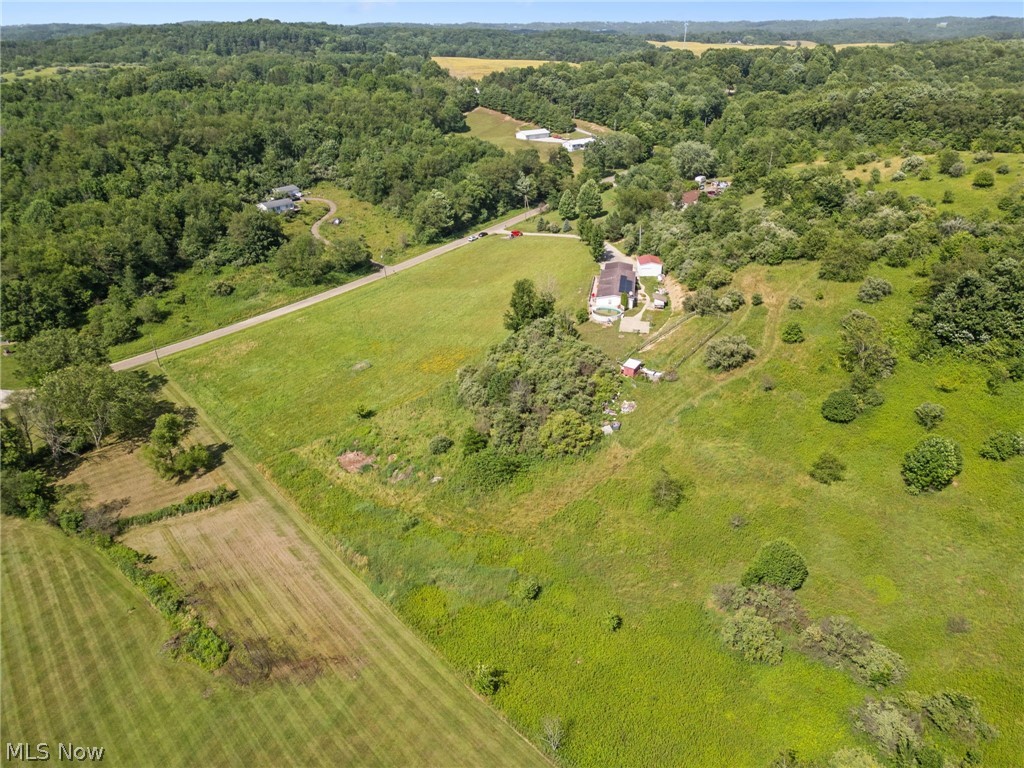 7022 Bluebird Road Northwest East Canton, OH 44730 - Photo 36 of 40