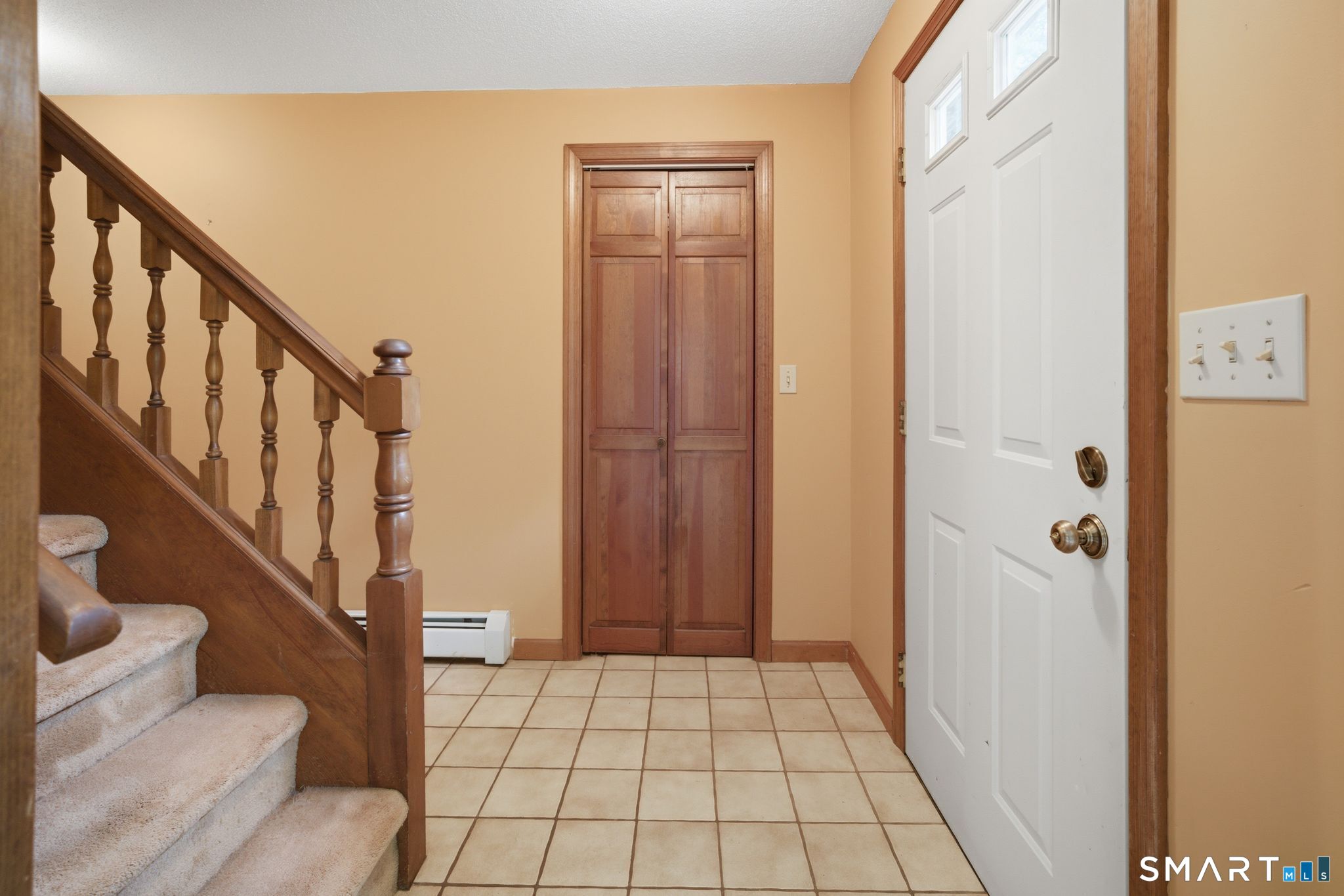 141 Hebron Road Bolton, CT 06043 - Photo 6 of 34