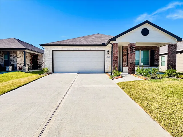 $2,250 | 17327 Roxboro Ridge Lane, Crosby, TX 77532