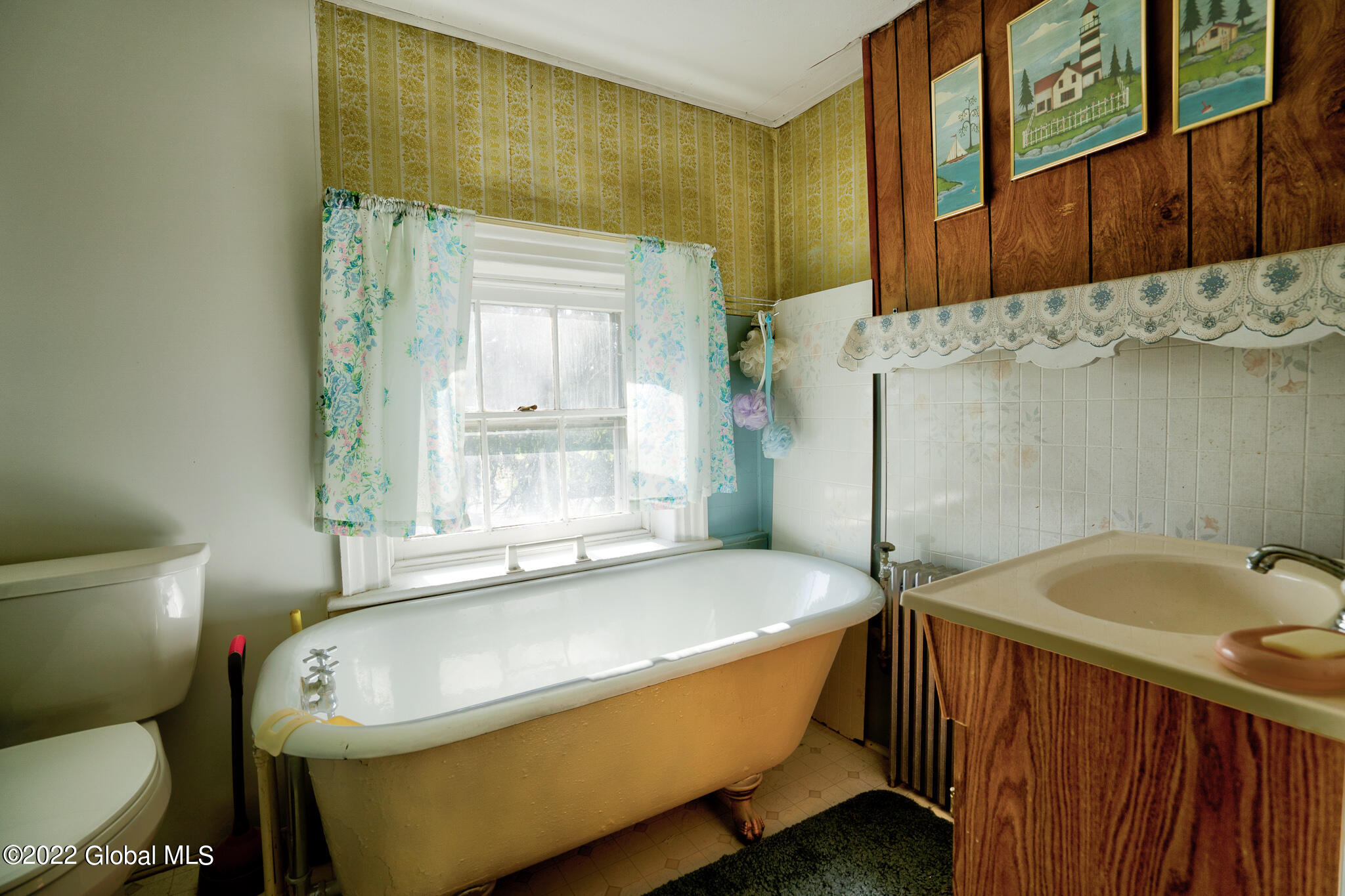 14 Walnut Street Catskill, NY 12414 - Photo 28 of 41 F6F28A5E-7B43-4126-82A8-0A22DFCD062B